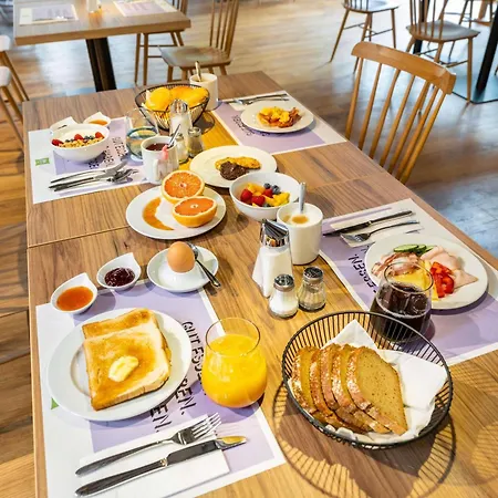 酒店 Ibis Styles Messe 3*